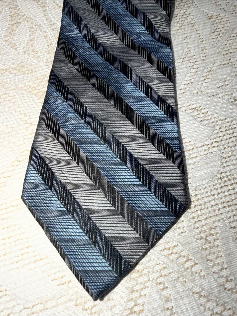 Joseph & Feiss International 100% Men's Diagonal Stripe Tie in Gray and Blue